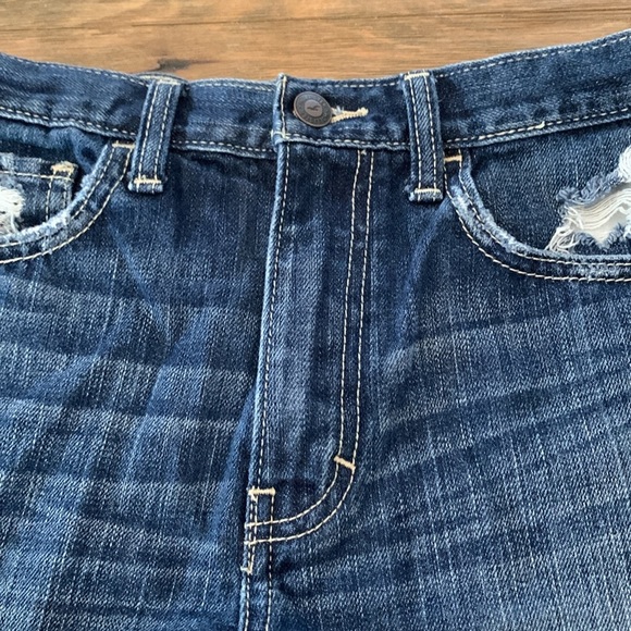 Hollister Denim High Waist Shorts Medium Wash - Picture 2 of 6